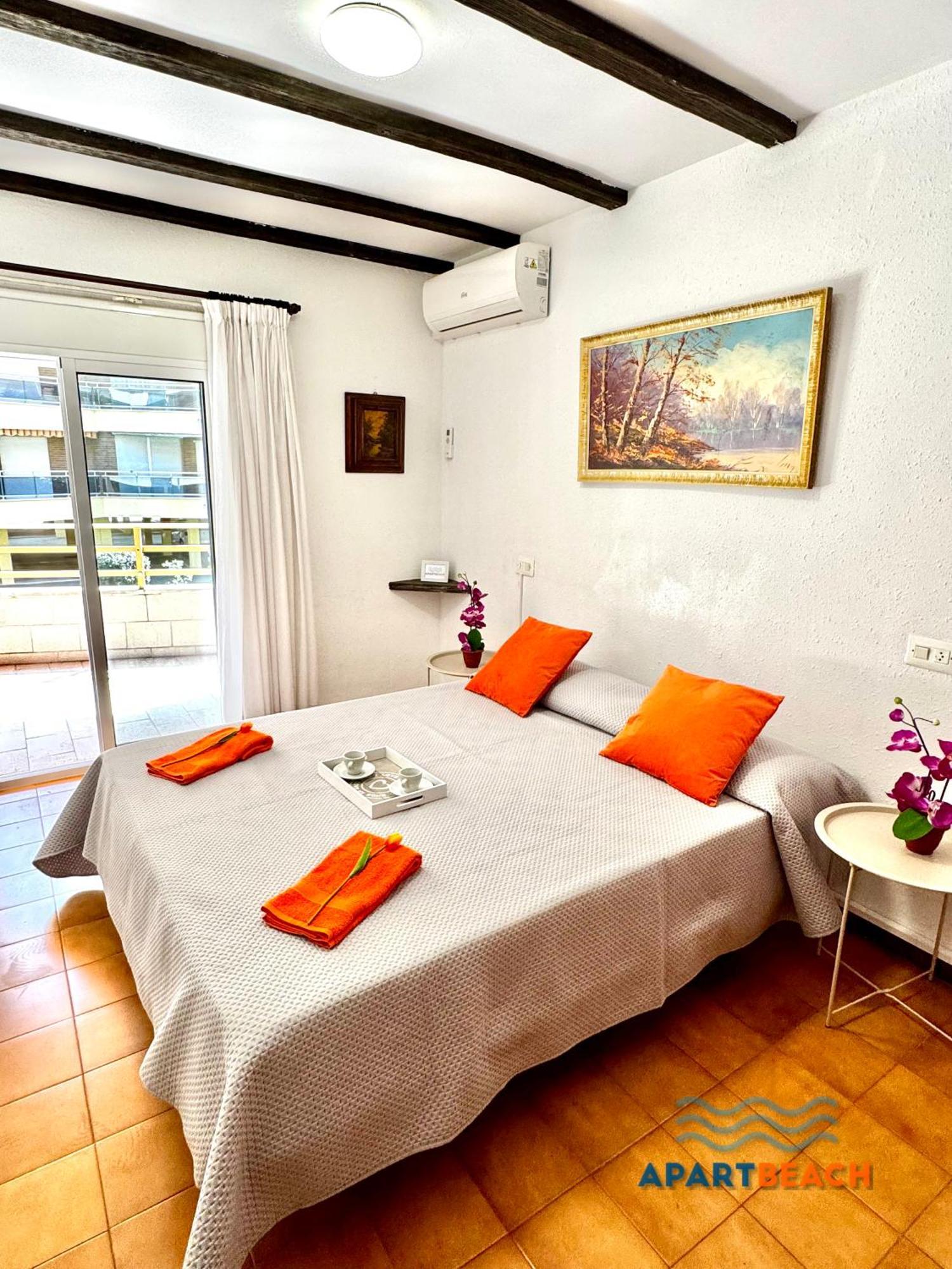 ApartBeach MARINA PLAYA Climatizado Piscina y Parking Cambrils Exterior foto