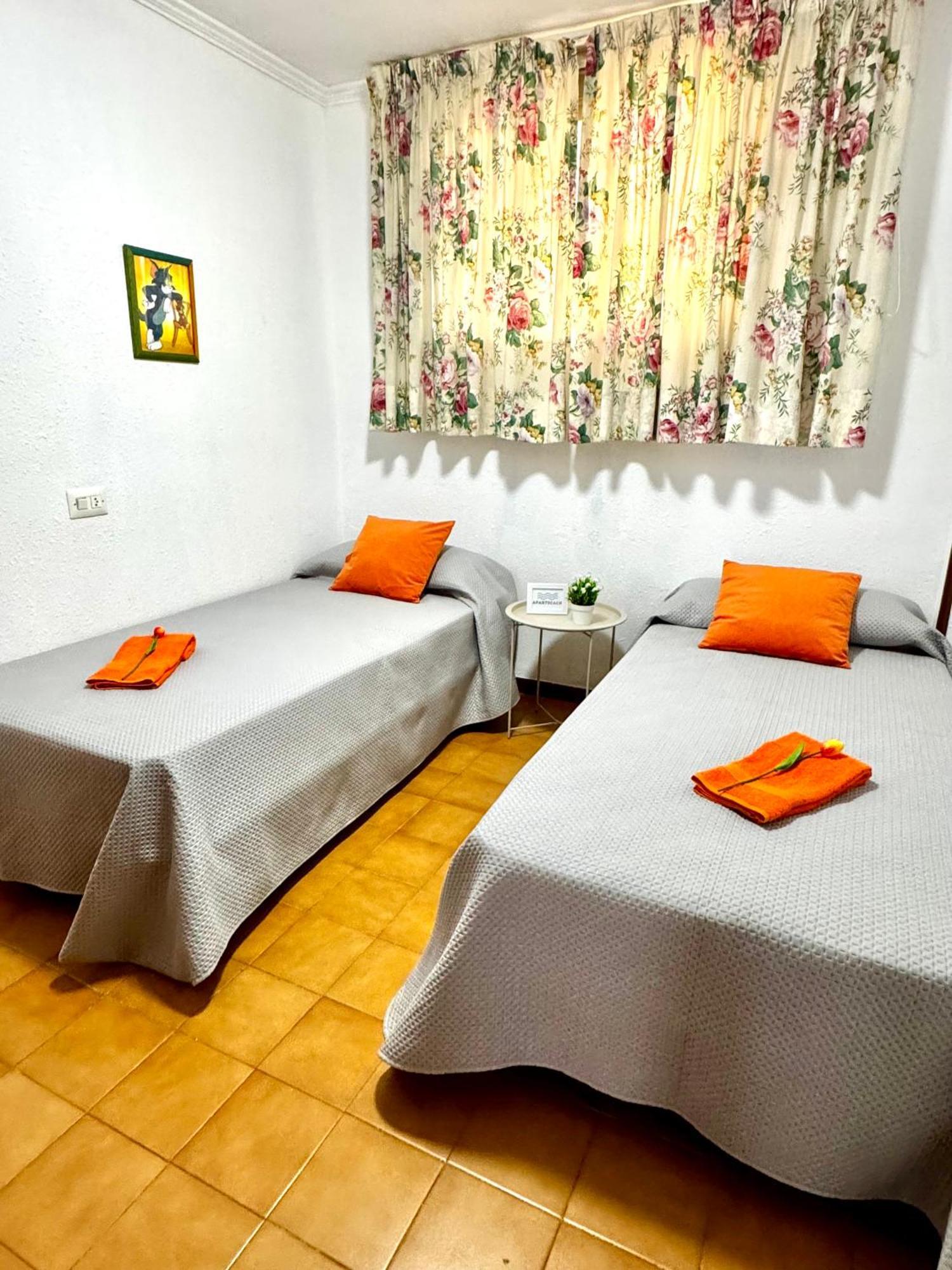 ApartBeach MARINA PLAYA Climatizado Piscina y Parking Cambrils Exterior foto